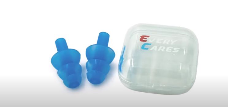 Why Are Moldable Ear Plugs Necessary for Swimming