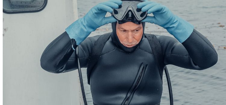 What are swim gloves used for
